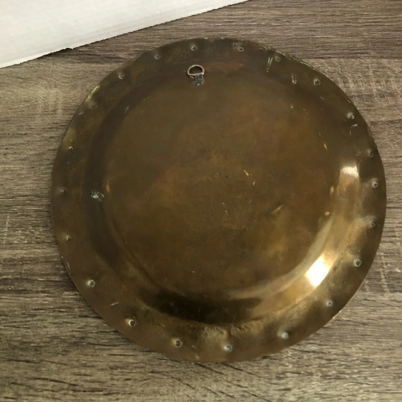 Vtg Brass Engraved Flower Wall Hanging - Picture 4 of 6